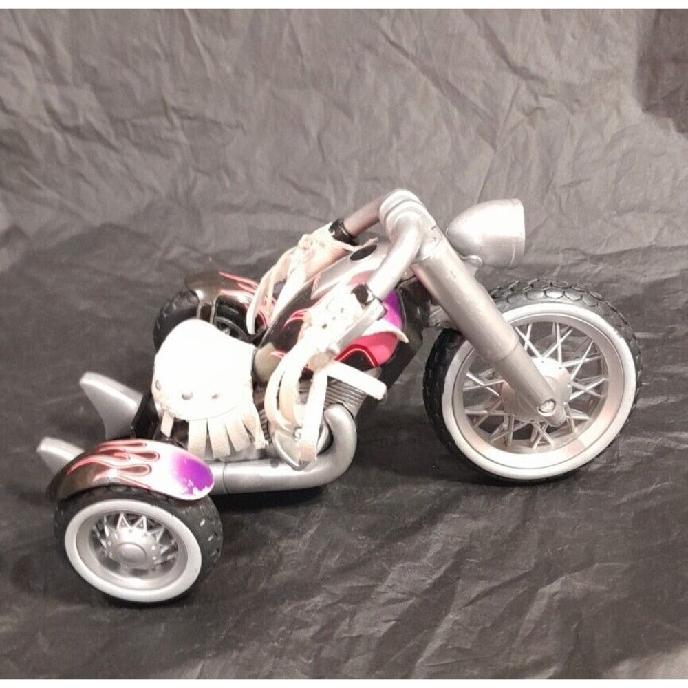Bratz Babyz 5" Doll MOTOR BIKE Black w/Hot Pink Flames 3-wheel Motorcycle fringe